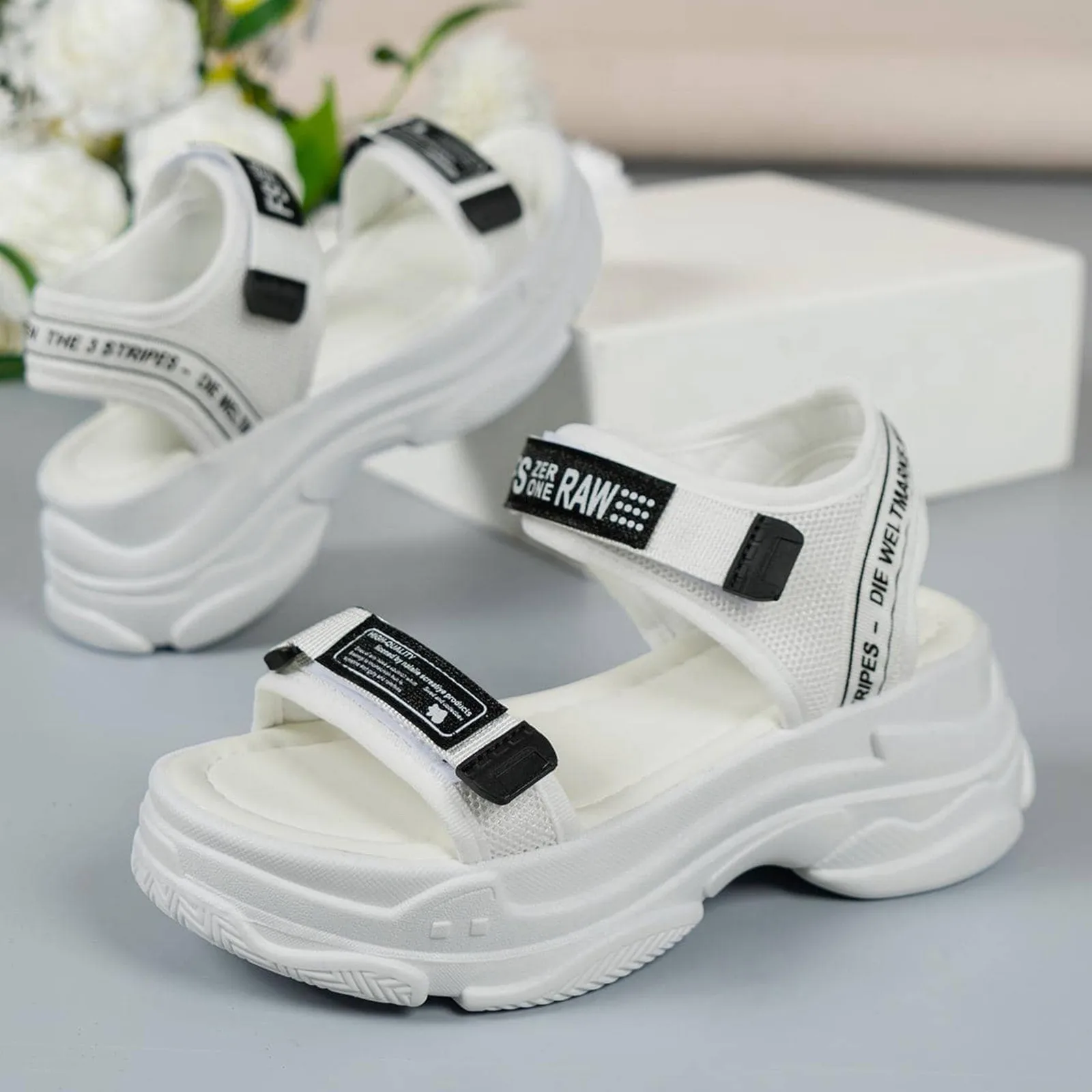 Summer New Sandals Thick Heel Fish Mouth Breathable Fashion Versatile Casual Low Top Shoes Fashionable Women Sandals Slides