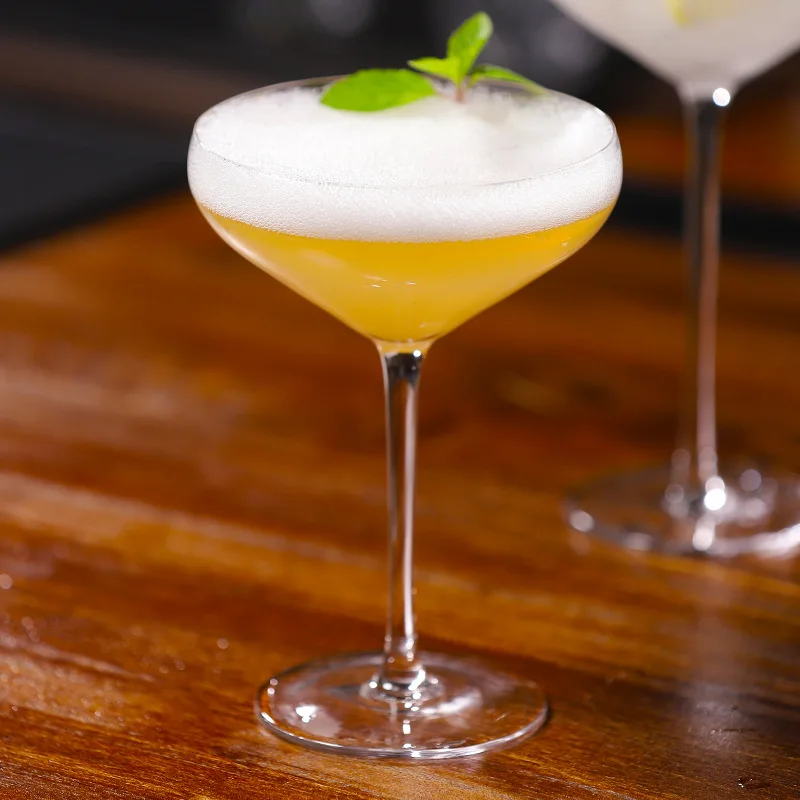 

Crystal Glass, Classical Martini Glass, Vintage Cocktail Glass, Dish Shaped Champagne Glass, Wedding Wide Mouthed Tower Glass