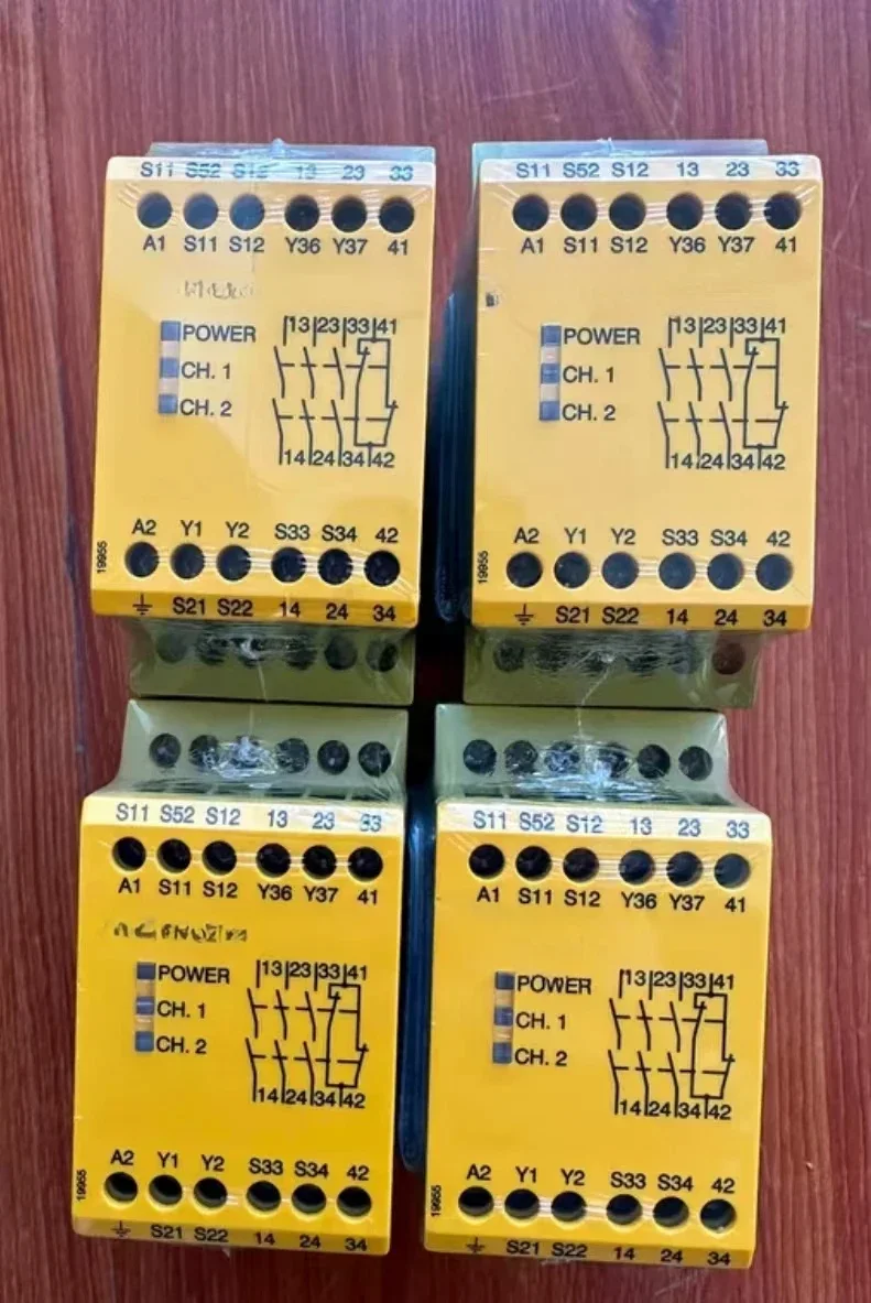 

X4 230VAC 3n/o In/c 774738 Safety Relay Modulecheap And Fine