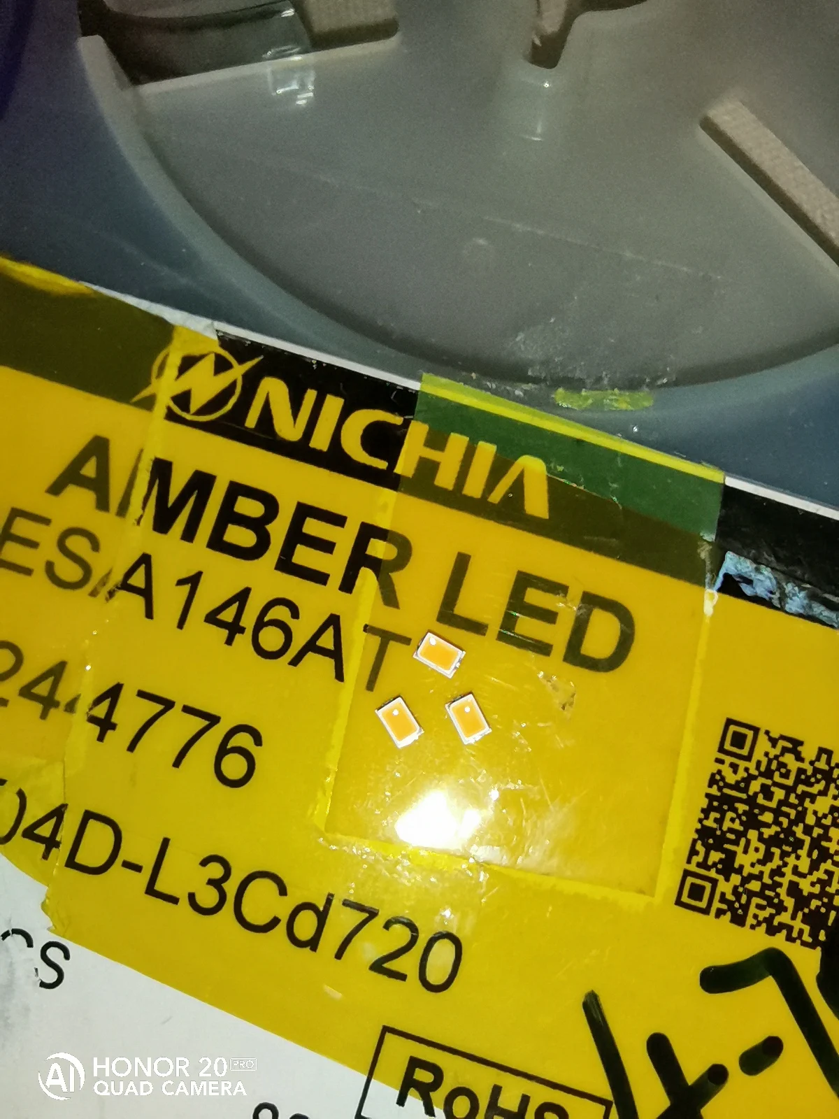 

50Pcs/NESA146AT 0805/2214 Ceramic Amber Light Car Dashboard, Turn Signal Light Beads