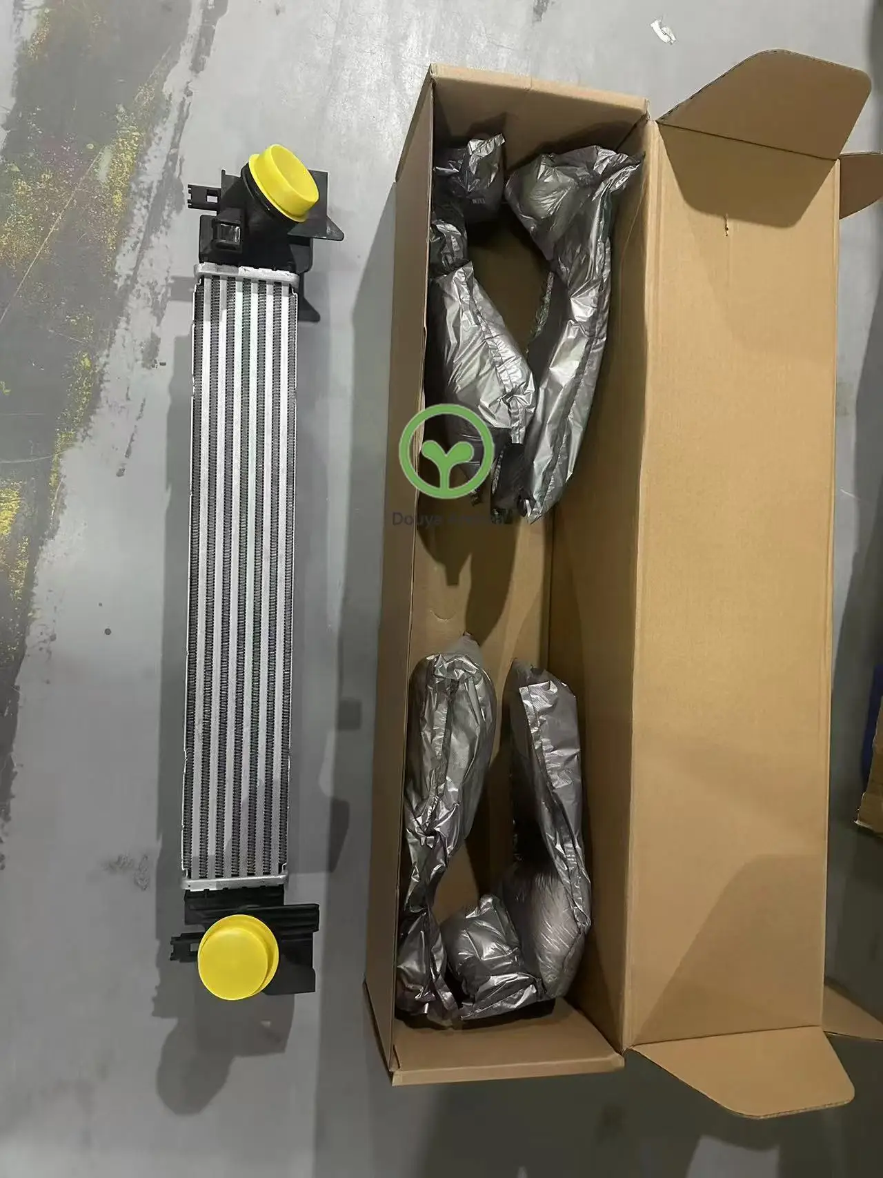 

oil cooler 17517617597 hot sale