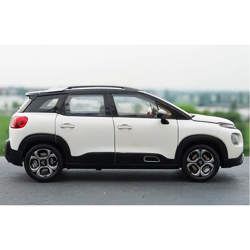 Diecast 1: 18 Scale Citroen C4 Aircross SUV Alloy Car Decoration Model Finished Simulation Collection Vehicle Gift