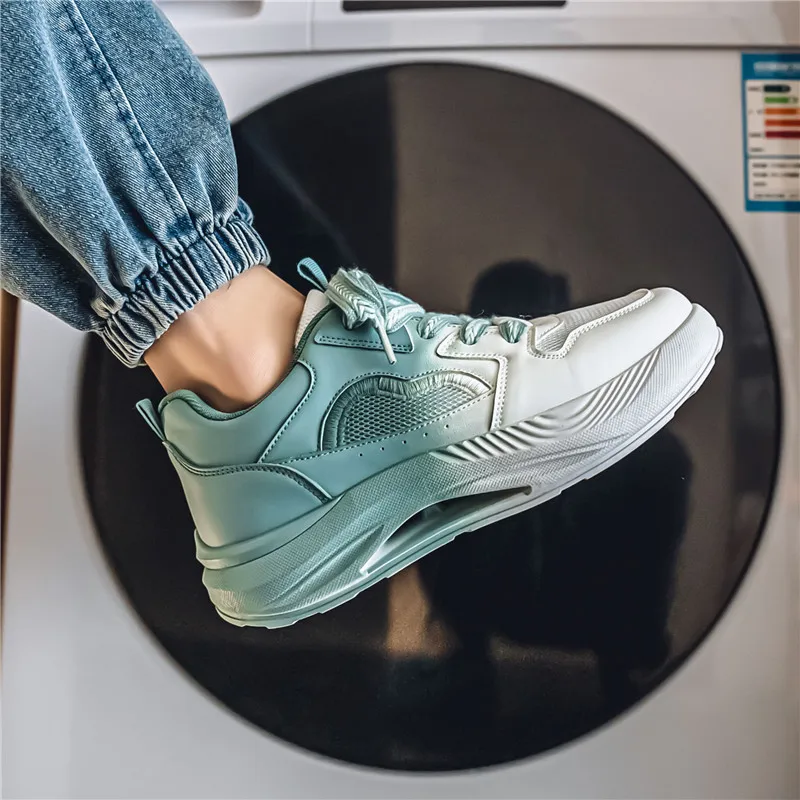 

2025 New Versatile Breathable Niche Casual Sports Board Shoes Trend Fashion Thick Sole Comfortable Men's Shoes Gradient