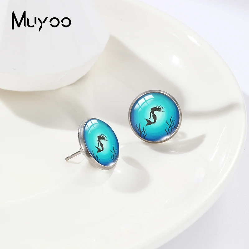 2023 New Arrival Animals Silhouette in the Night Moon Glass Round Dome Stud Earrings Jewelry Handmade Earrings