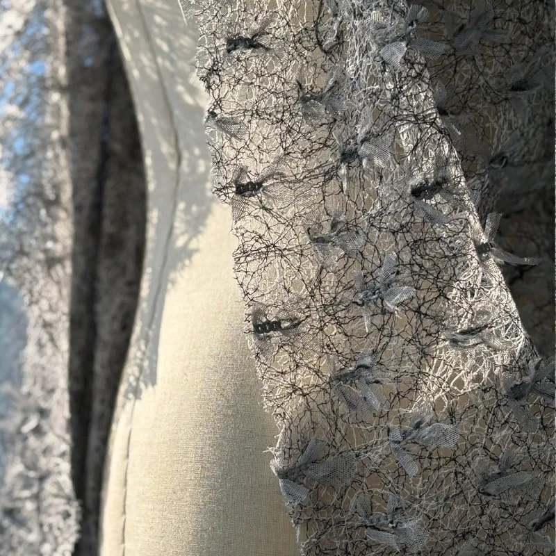 

Ткань с нерегулярной вышивкой в виде бантиков из сетчатого материала для шитья своими руками, креативного дизайна одежды, модная оптовая ткань для дизайнеров