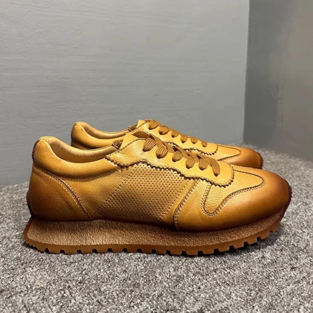 

Leather breathable perforated training shoes, casual sports shoes, Agan shoes, trendy style