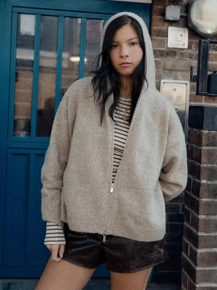 

Европейский и американский стиль 2021, осенние новинки, женская одежда, вязаная свободная повседневная универсальная куртка с капюшоном