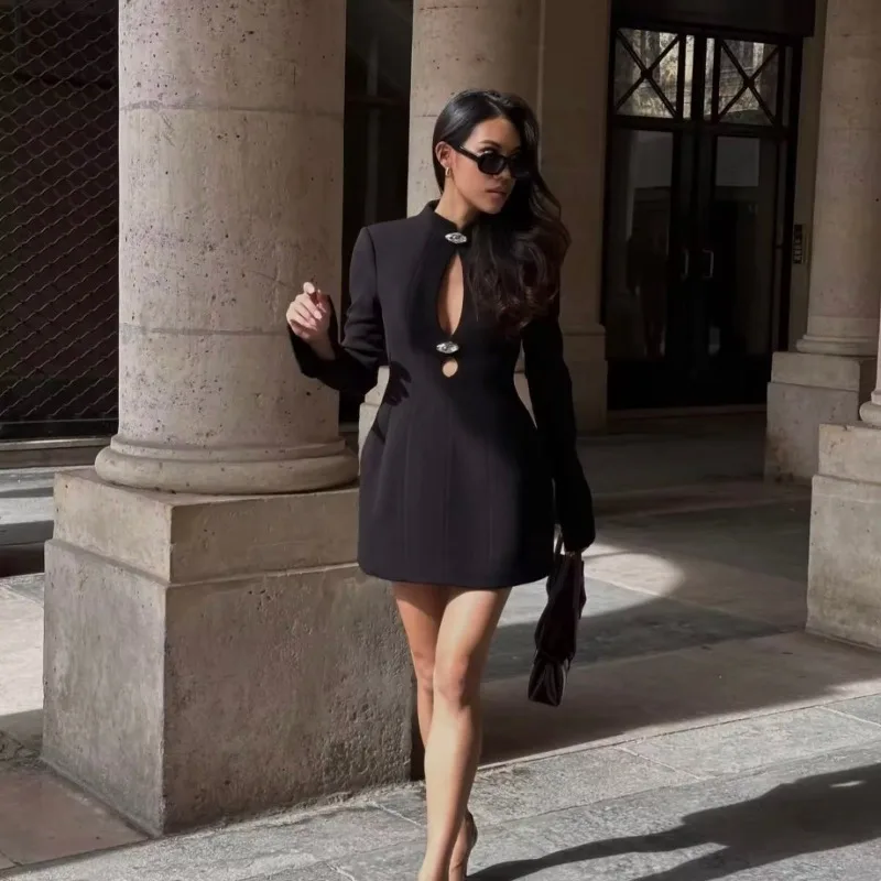 Fashion Dress with A Unique Elegant Style It Features A Solid Color Stand-up Collar with Cutout Long-sleeved Cinched Waist Dress