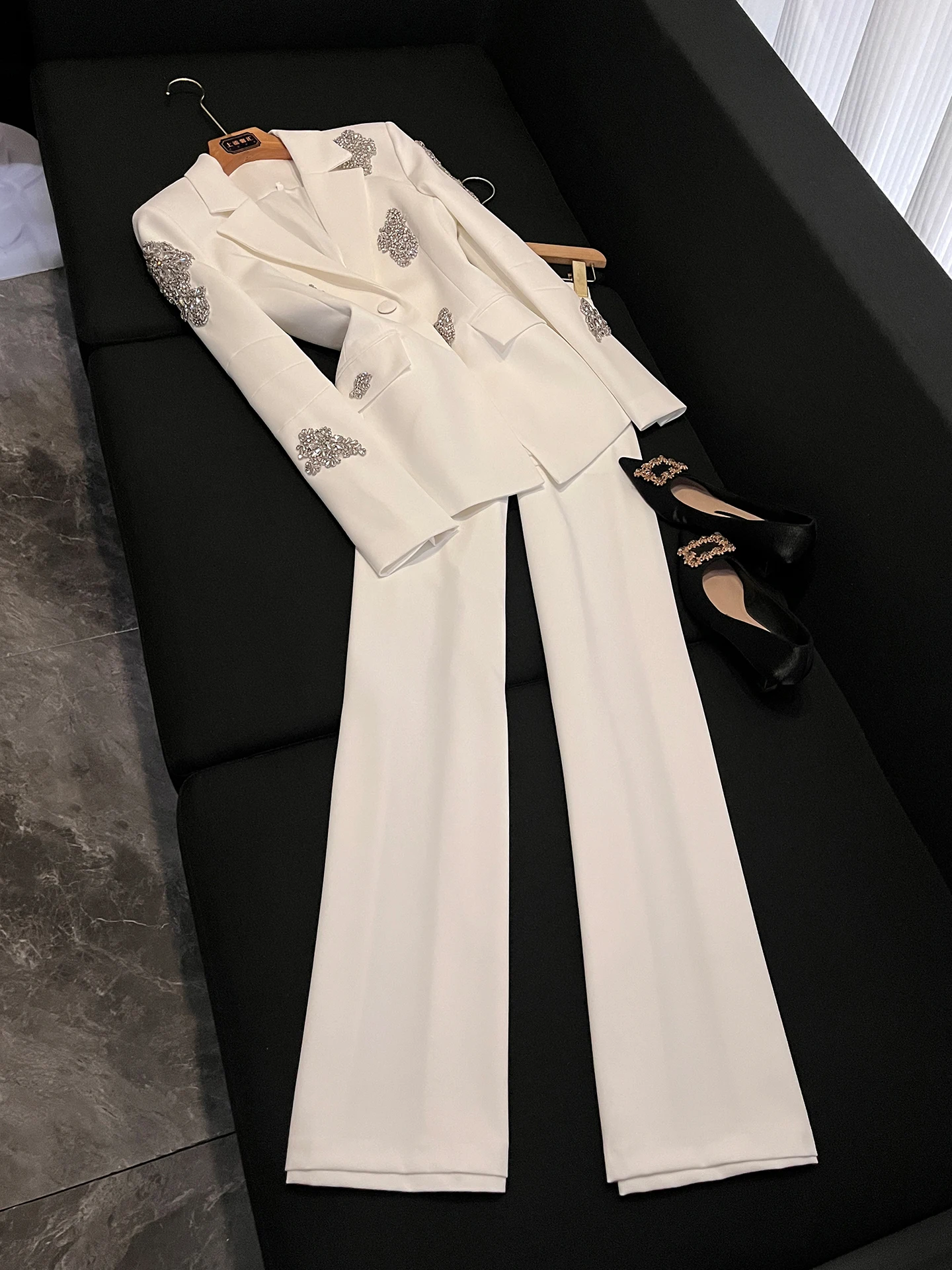 

Ele Women's White Heavy Bead Suit Set Long Pants Two Piece Set Ladylike Slim Fit A22032 Workwear orms Spring 2026