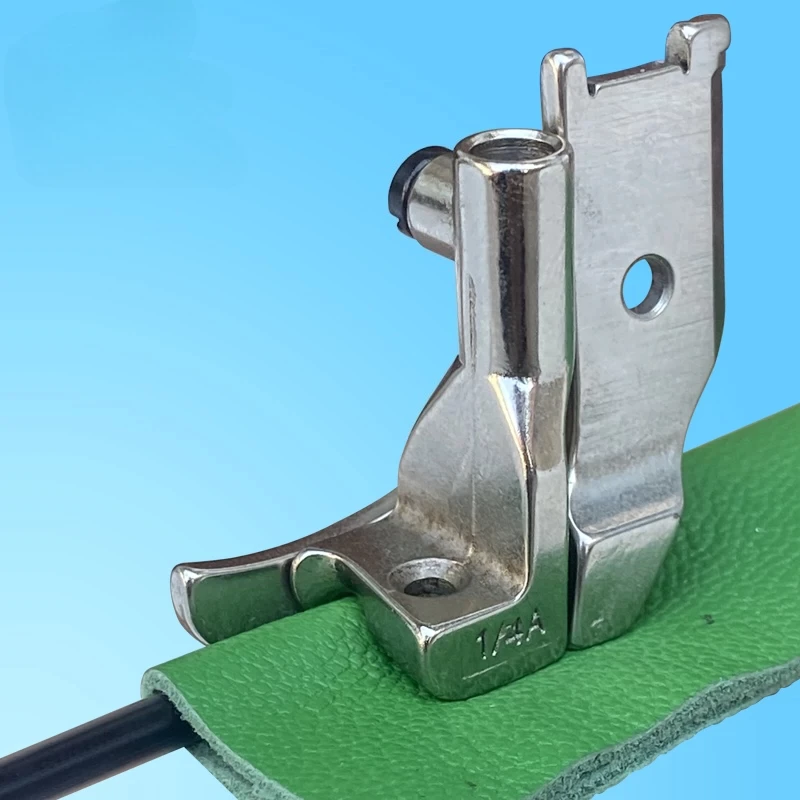 Three synchronous 8B high car unilateral 1341 tube strip with slot embedded rope strand strip 10795/6K presser foot