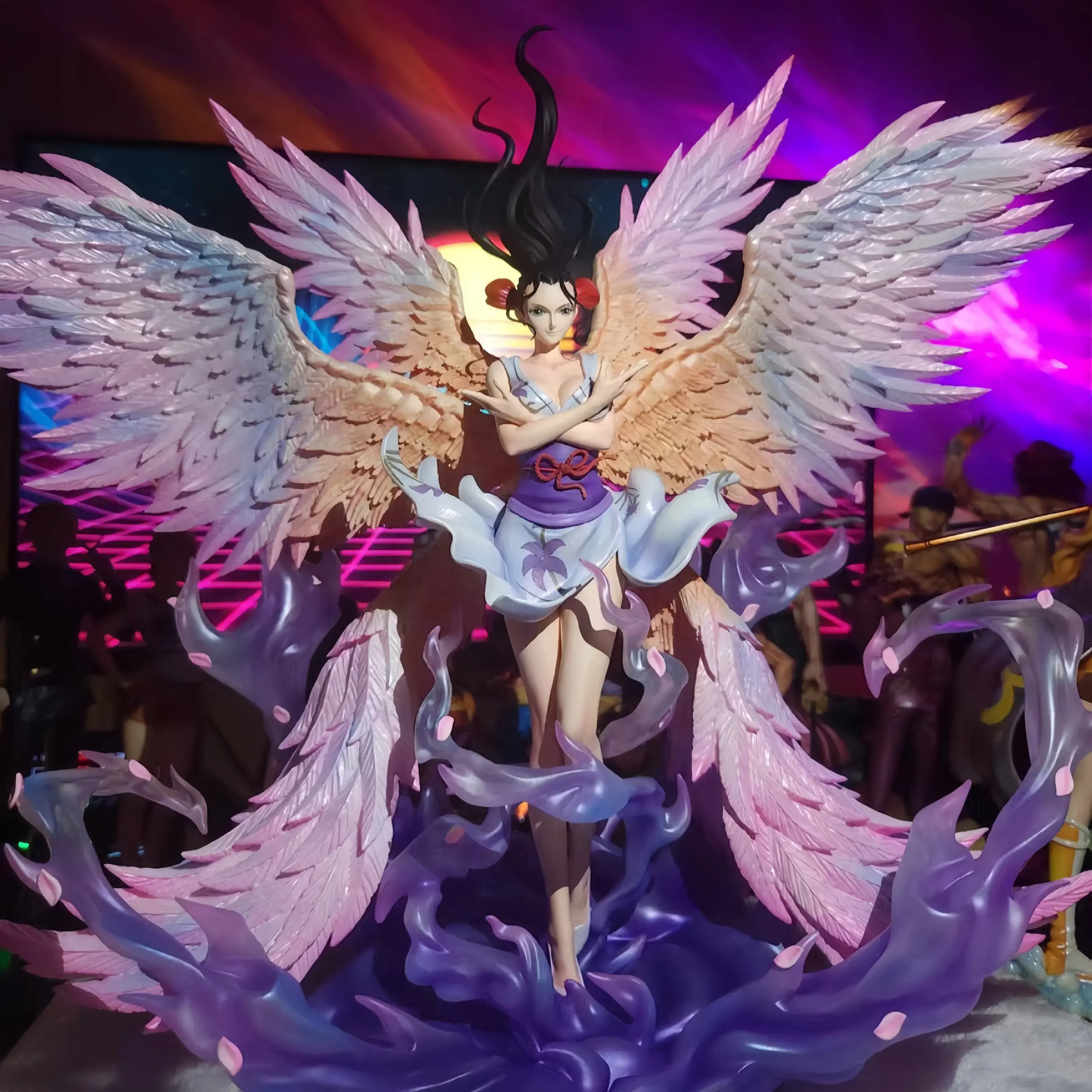 

JT One Piece Nico Robin Six Wings Figure Double Sculpture Anime JT Statue Collectible Gift For Anime Fans In Stock