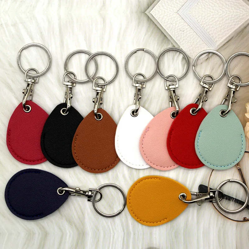 

Leather Keychain Card Holder -Waterproof Square Card Case for Elevator/Office/School/Home Access Ins Style Key Ring Protector