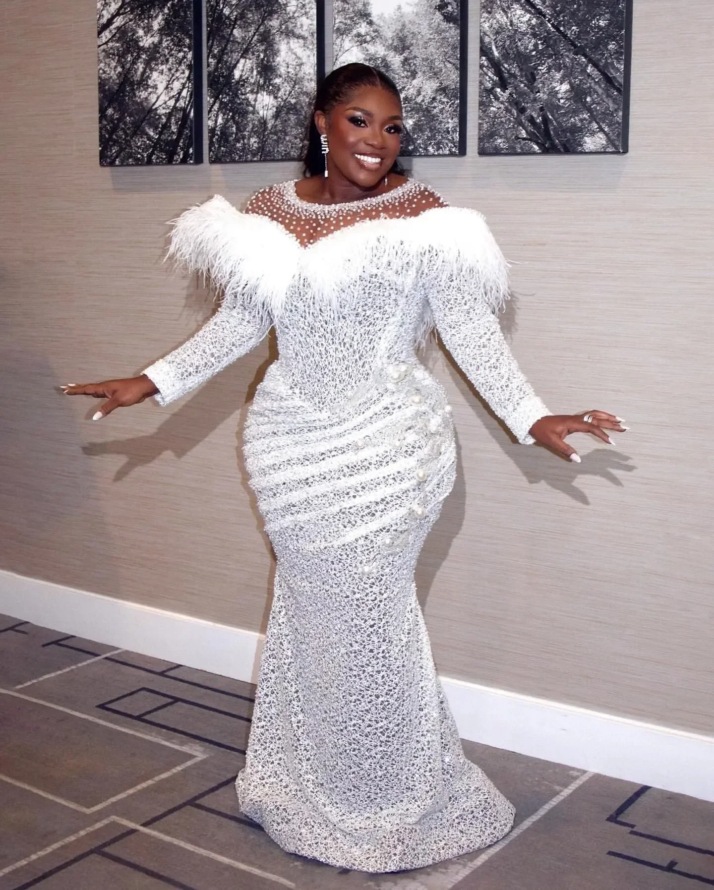 

Luxury Aso Ebi Mermaid Lace Beaded Feather Women's Wedding Dress New Sexy Transparent Round Neck Ball Bride Dress Customized