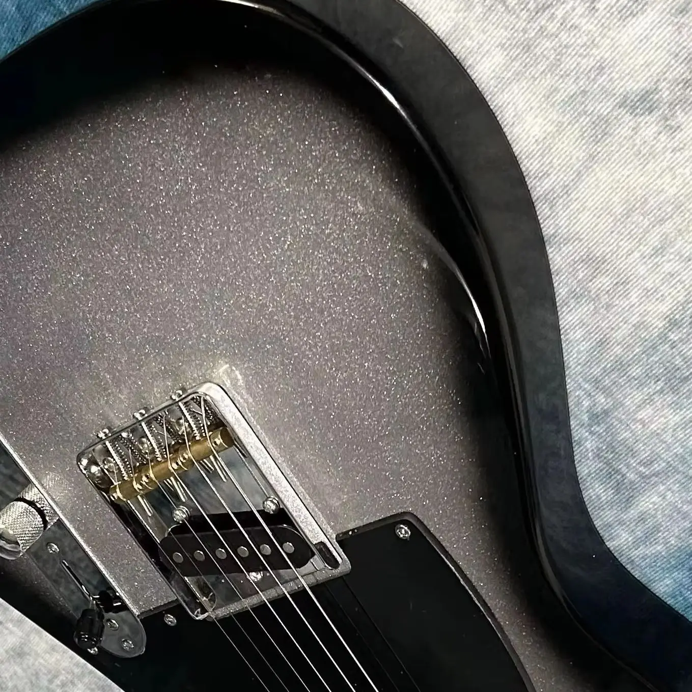 Hot Sale Silverburst Electric Guitars Mahogany Body Rosewood Fretboard