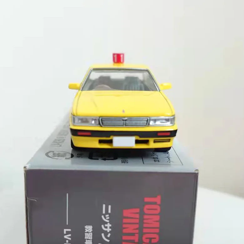 TOMYTEC Tomica TLV  1:64  LV-N260a Sea Nissan Crown trainer car model collection display gifts