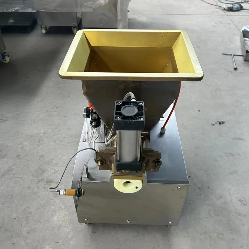 Dough Cutting Quantitative Small Pneumatic Dough Cutting Noodle Taro Circle Cutting