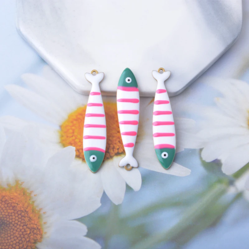 6 Stück Kupfer beidseitig emaillierte niedliche Fischanhänger, gestreifte Fische, lange Halskette für Damen, Armband, Anhänger, DIY-Schmuckzubehör – Detail 4