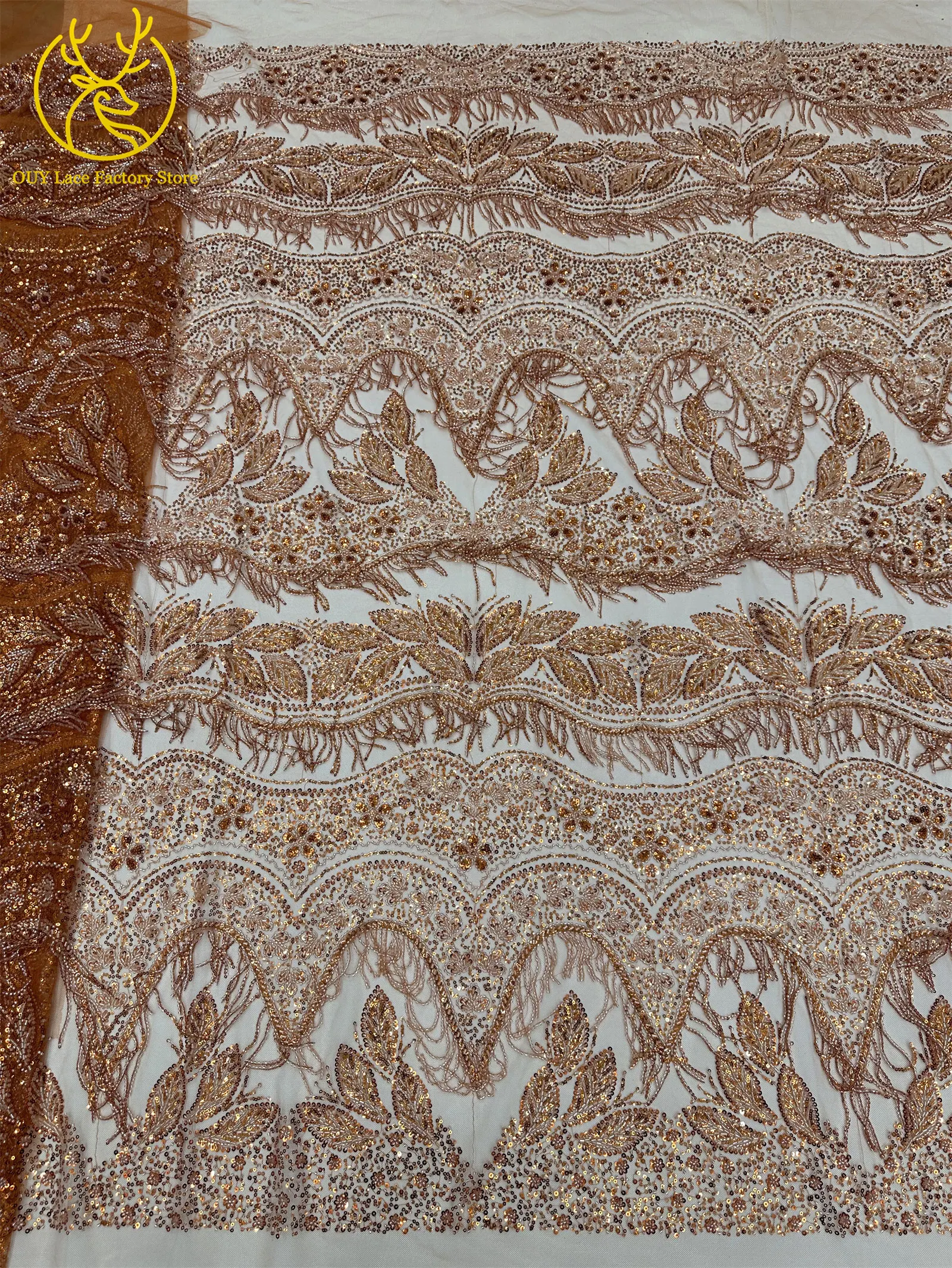 Goldener 3D-Hängeperlen-Spitzenstoff, hochwertiger afrikanischer Spitzenstoff, luxuriöser französischer Tüll mit Pailletten für Hochzeits- und Partykleider – Detail 19