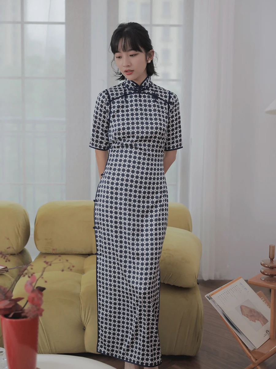 

Шелковая юбка Momei весна-лето в винтажном стиле, миди, с разрезами по всей длине и рукавами три четверти, с цветочным принтом