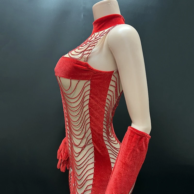 تصميم متخصص أحمر مخملي فاخر سلسلة الورك التفاف فستان مهرجان الموسيقى أداء المغني فستان نموذج المشي تظهر فستان Vestido Festas