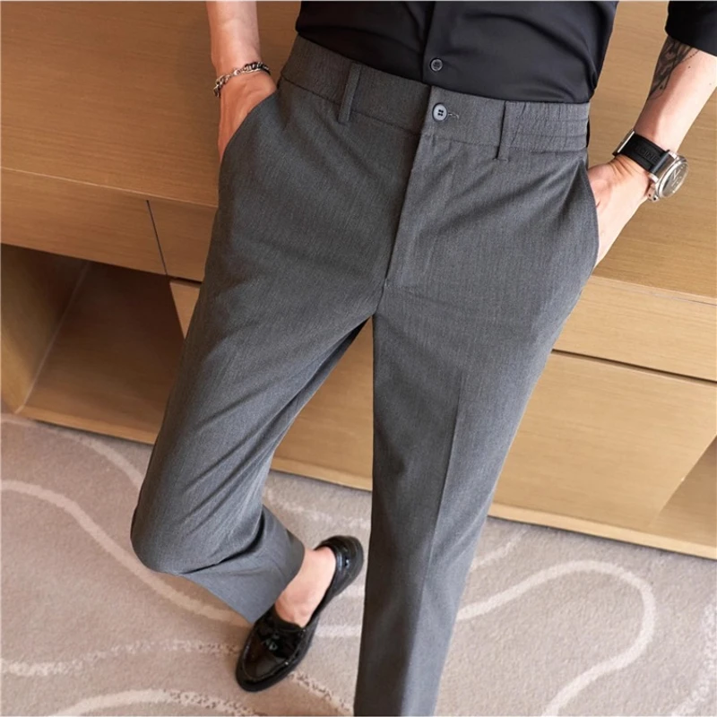 2025, knöchellange Hose aus Eisseide mit dünner elastischer Taille für Herren, Khaki, bequeme, hochwertige, lässige, kurze Herrenhose mit kleinem Fuß