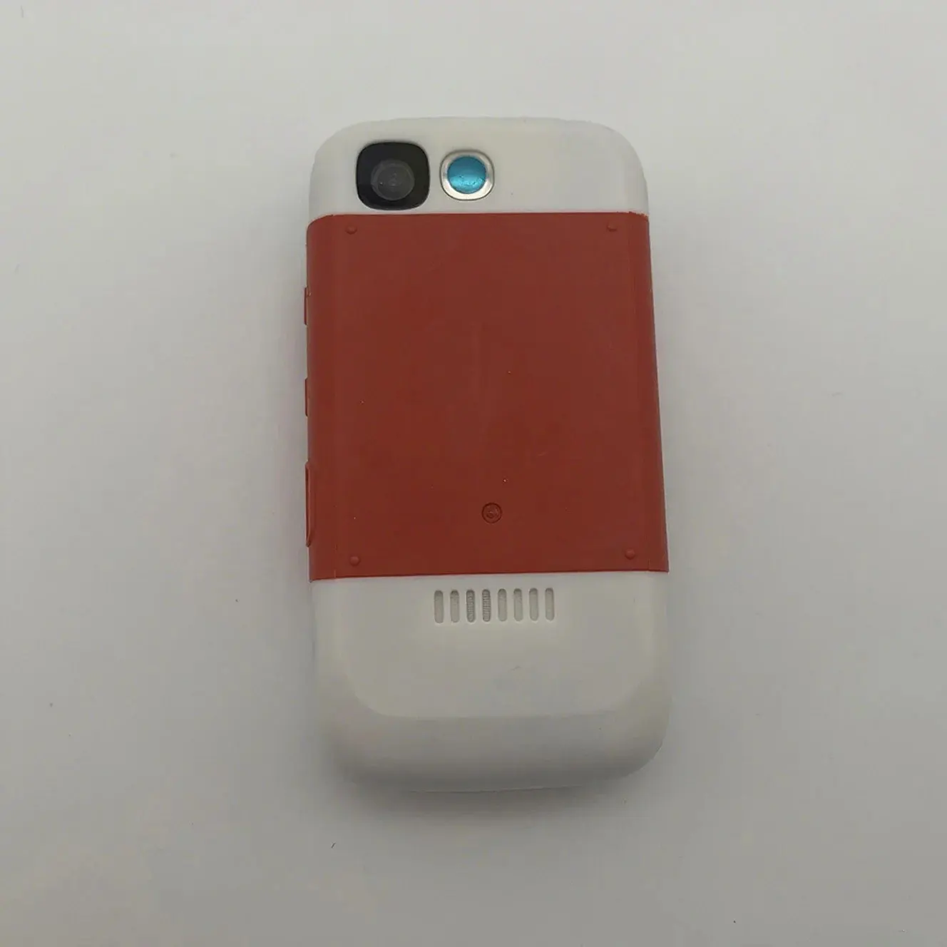 لوحة مفاتيح أصلية غير مقفلة 5300 بشريحة واحدة GSM 900/1800/1900 بلوتوث 860 مللي أمبير في الساعة للهاتف المحمول متعددة اللغات مصنوعة في فنلندا