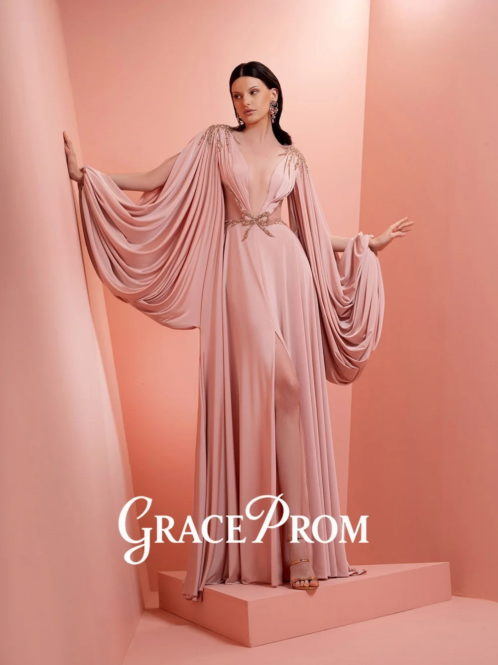 

GraceProm Dazzling Blush Pink Deep V-Neck Evening Dress Luxurious Draped Batwing Sleeves Beaded High Slit Floor-Length Carpet Go