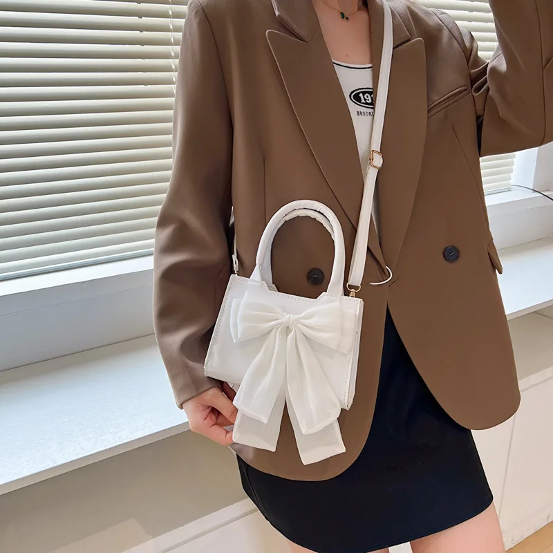 2024 New Designer Ladies Shoulder Bag Fashion Chain Crossbody Bags for Women Brand Ladies Handbags and Purses
