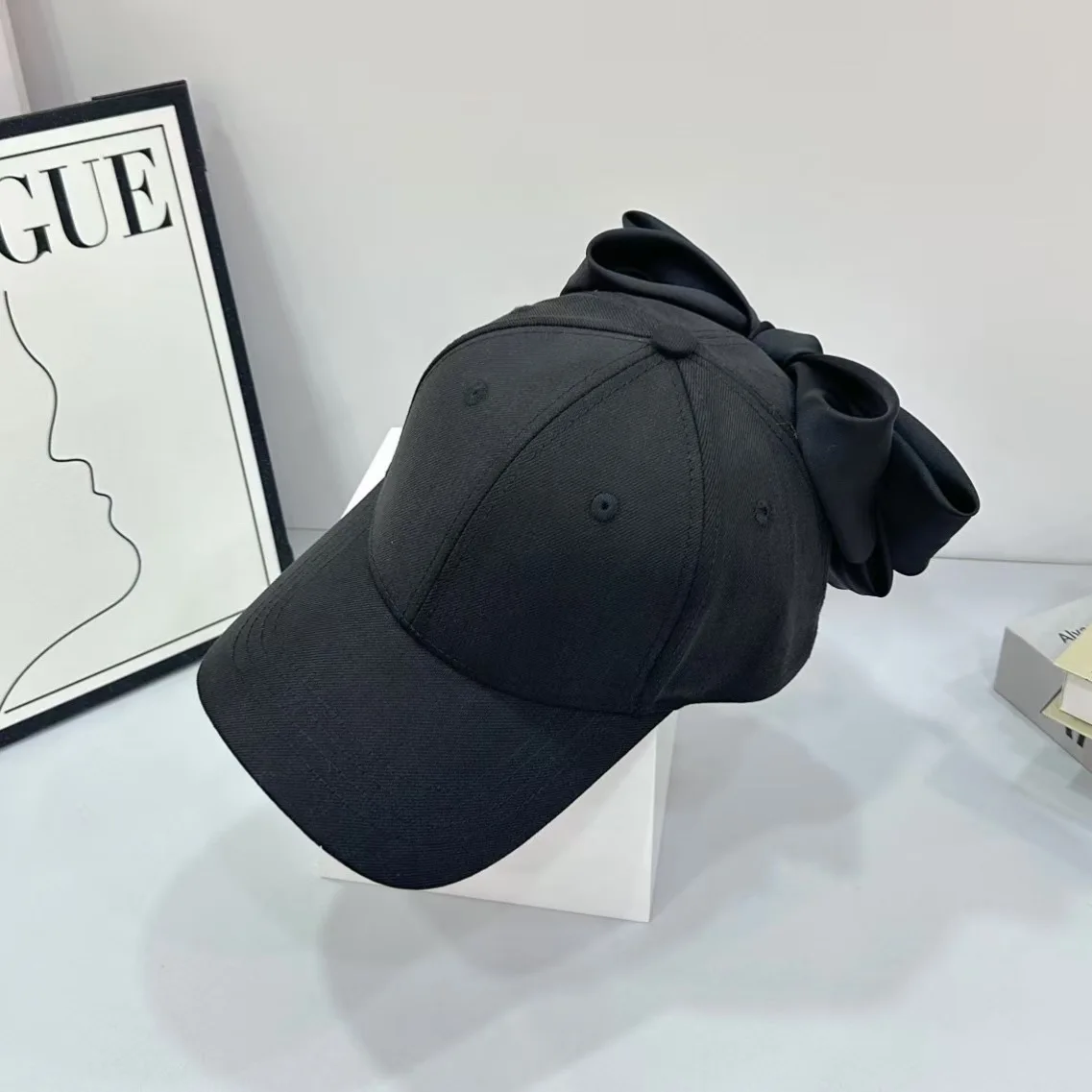 Sommer-Baseballkappe mit Schleife – modische Satin-Kappe mit großem Schleifen-Rückendetail, UV-Schirm-Schirmmütze für Damen – Detail 4