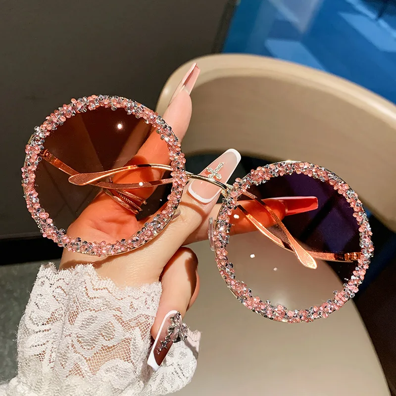 

Crystal-Inlaid Metal Round Sunglasses - UV400 Blue Light Blocking & Non-Slip Nose Pads