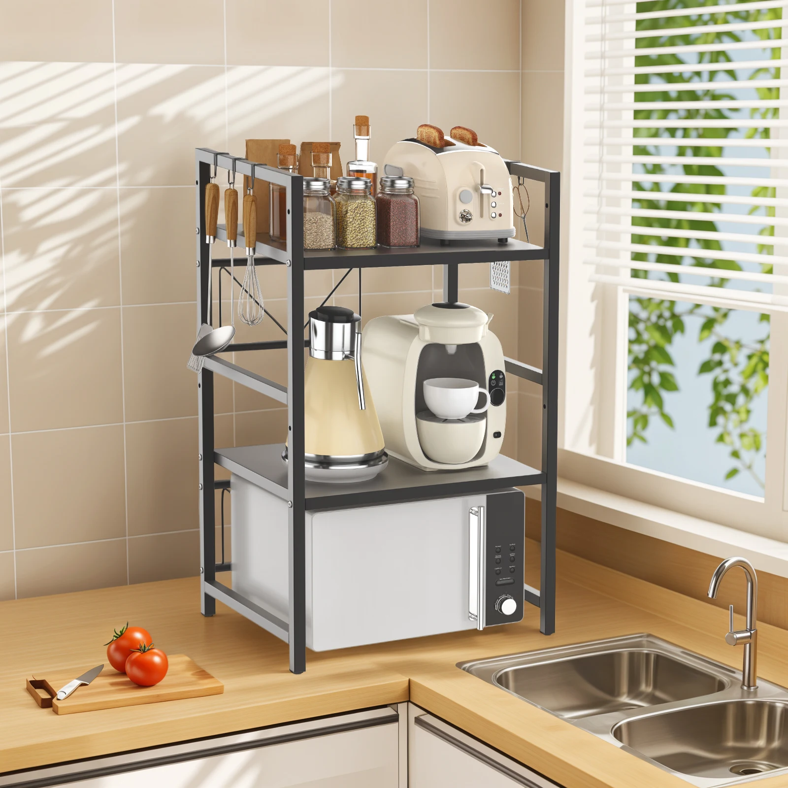Schwarzes, erweiterbares Küchenregal mit 3 Ebenen, höhenverstellbarer Mikrowellenhalter mit 6 Haken, platzsparender Organizer – Detail 2