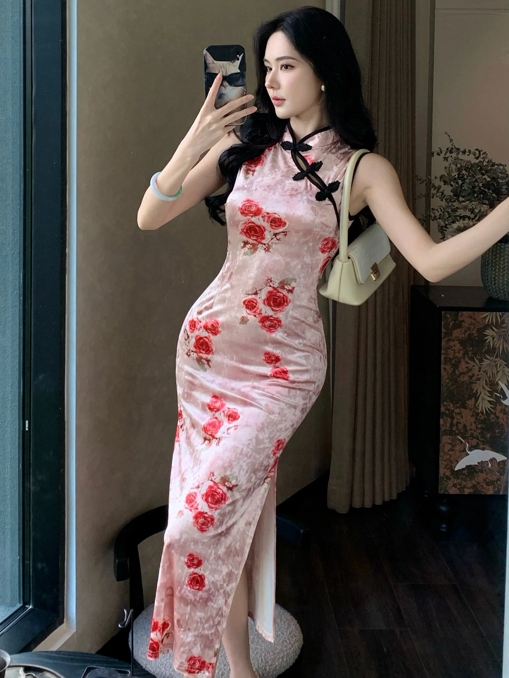 

Новое китайское бархатное платье с принтом, облегающее, с двойным разрезом, длинное вечернее платье в стиле ретро с круглым воротником, теплое, для женщин