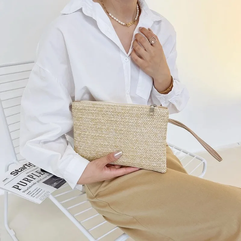 Boho Elegant Straw Handbag Beach Clutch Women's Beach Woven Clutch Purse Solid Colour