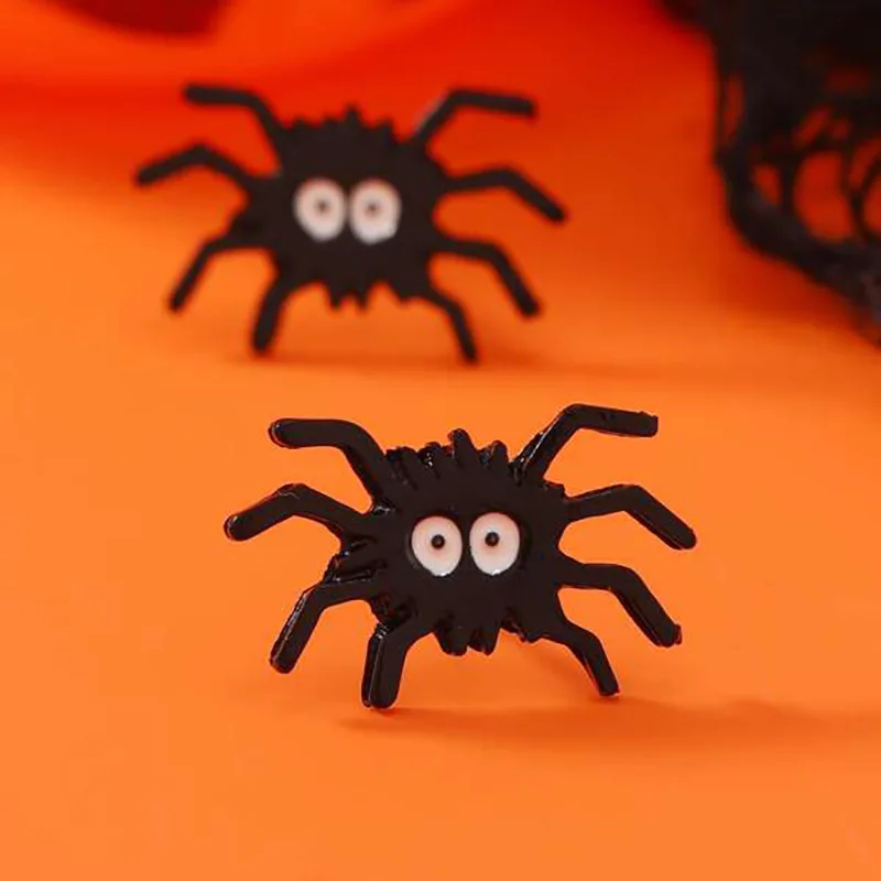 

Halloween black artificial spider earrings, European and American pranks