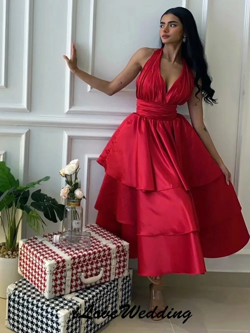 

Prom Dress 2026 Rose Red Halter Wedding Party Dress Deep-V-Neck Ruched Open Back Sexy A-Line Tiered Cocktail Dresses Customized