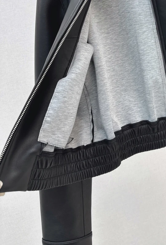 Giacca in vera pelle dal design con risvolto dentellato, elegante e vestibilità slim per un look lusinghiero, ultra morbida e confortevole