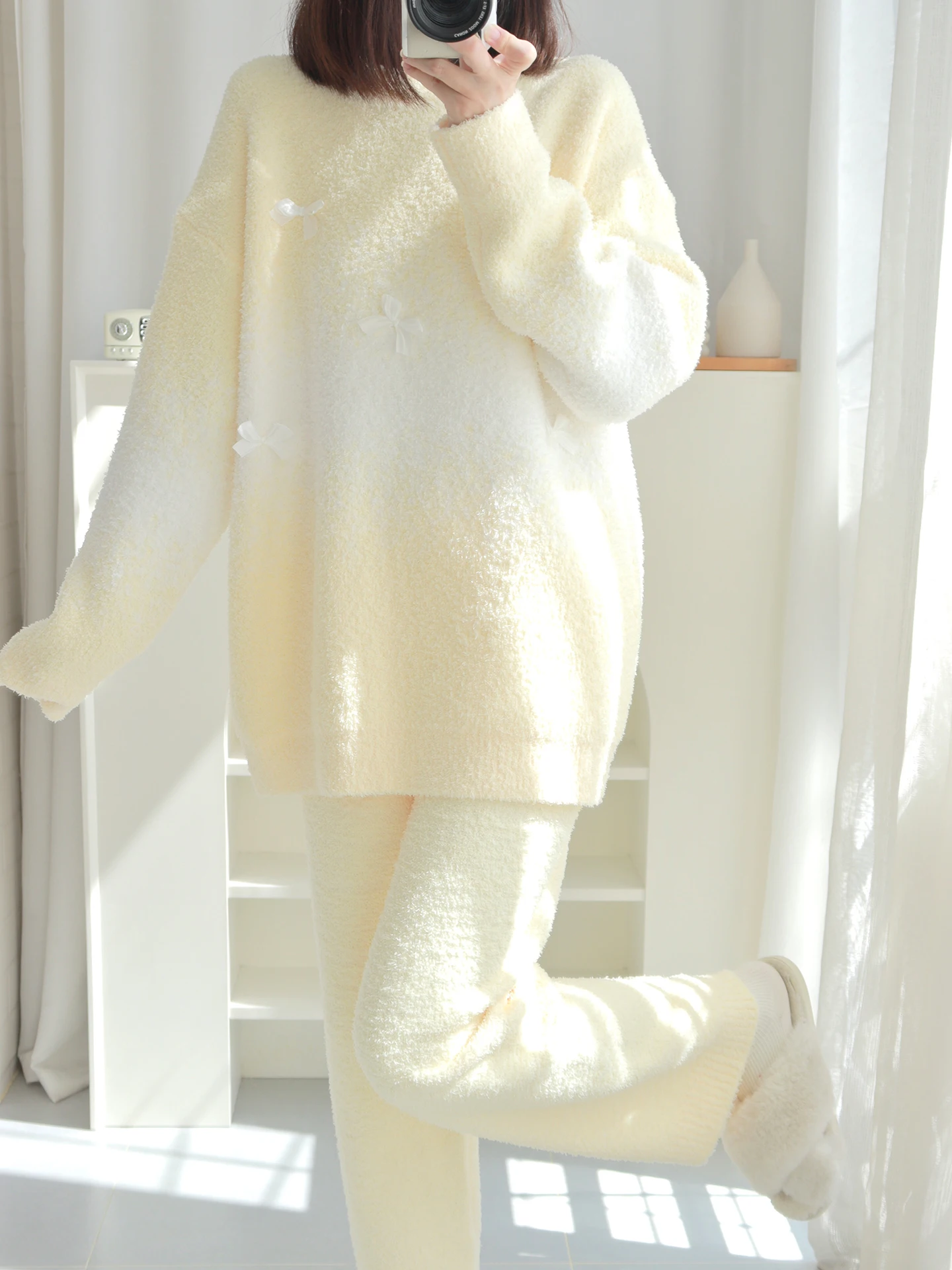 Autumn/Winter New Arrival Women's Home Wear, Fashionable Simple Round Neck Thickened Thermal Pajama Set