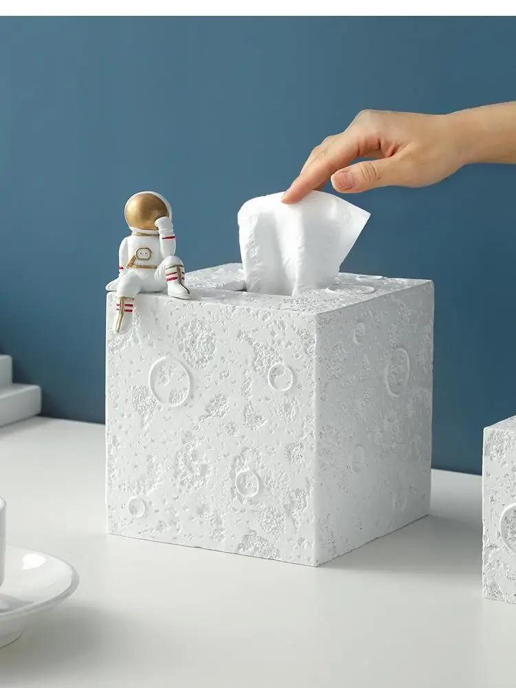 Resin Astronaut Paper Box Nordic Home Decoration Ornaments Storage Roll Household Light Luxury Tissue