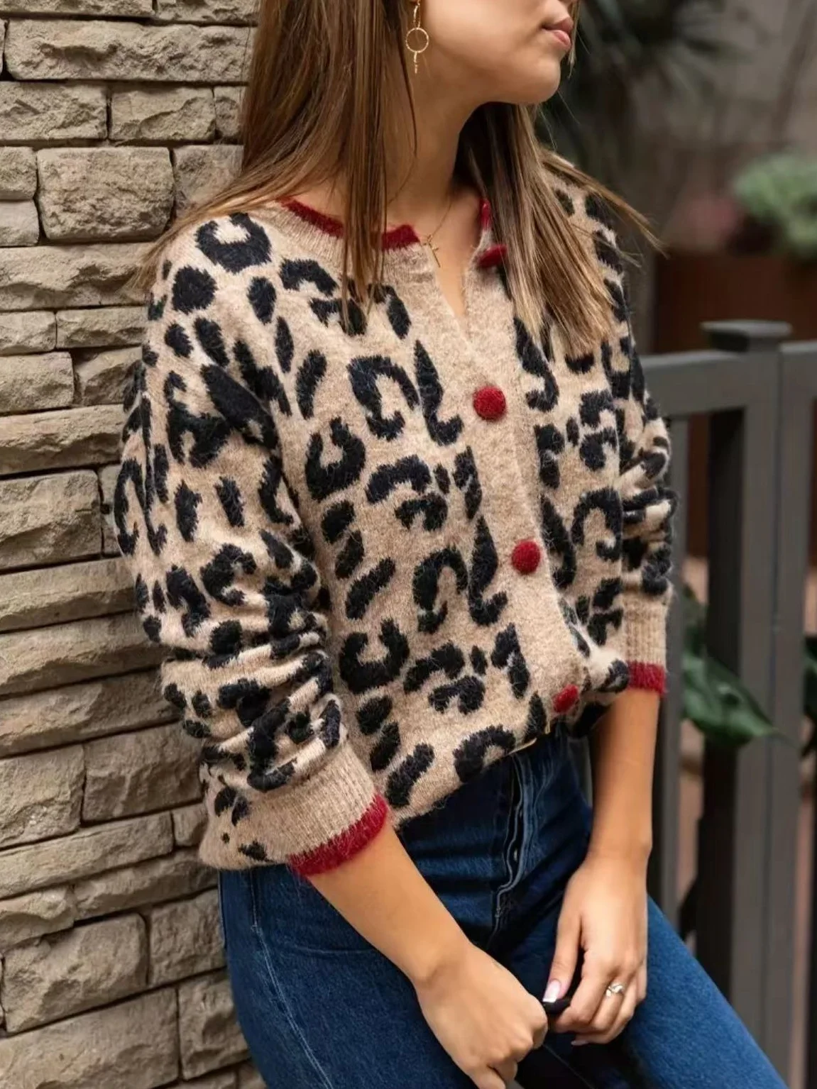 2025 European and American Elegant Autumn and Winter Color-Block Leopard Print Knitted Button Cardigan Sweater Coat