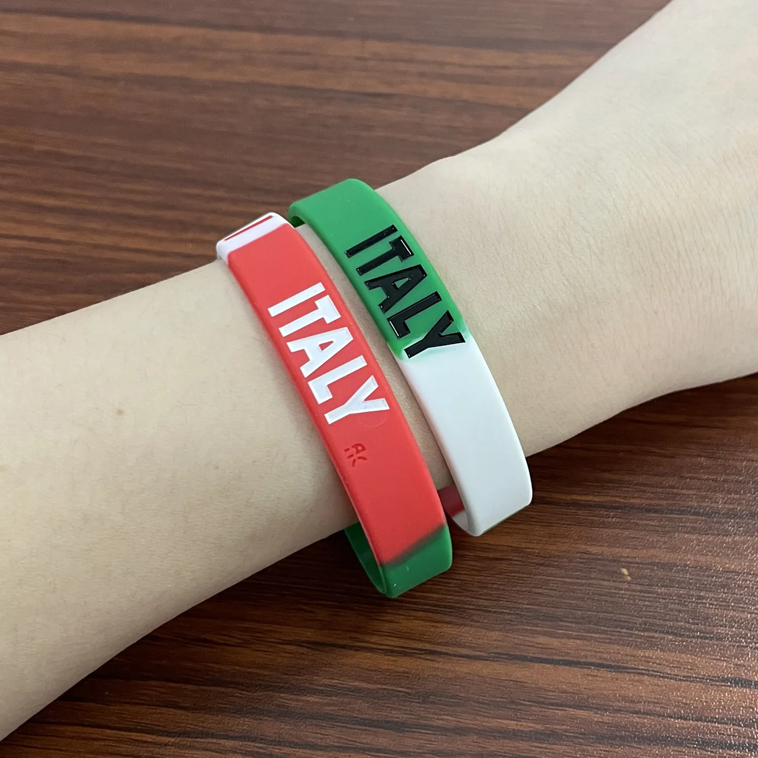 2pcs Engrave Italy Flag Bracelet Men Women Italian Silicone Wristband Bangle Sport Rubber Band National Patriotic Accessories