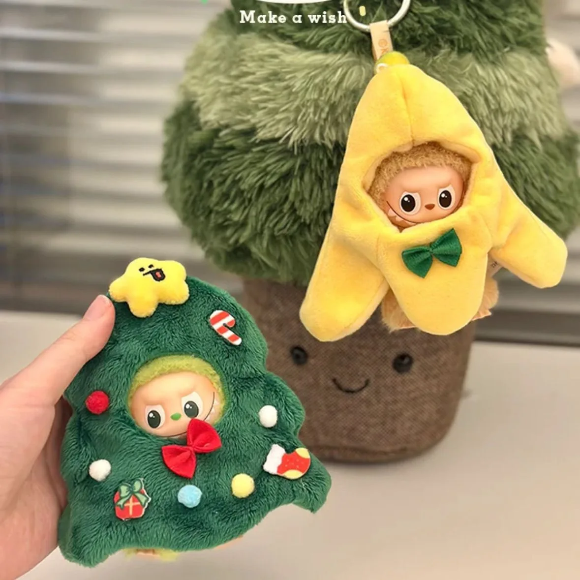 

Labubu clothes accessories, for v4 mini Labubu Christmas decorations, cute and adorable Christmas tree sets, clothing gifts