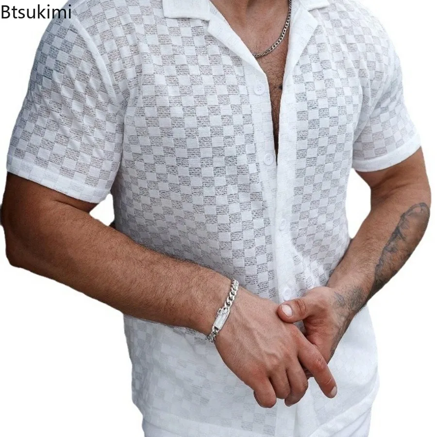 الصيف الرجال الجوف خارج شبكة الدانتيل قمصان الصلبة قصيرة الأكمام مثير انظر من خلال القمم موضة الجاكار الترفيه التلبيب قمصان للرجال