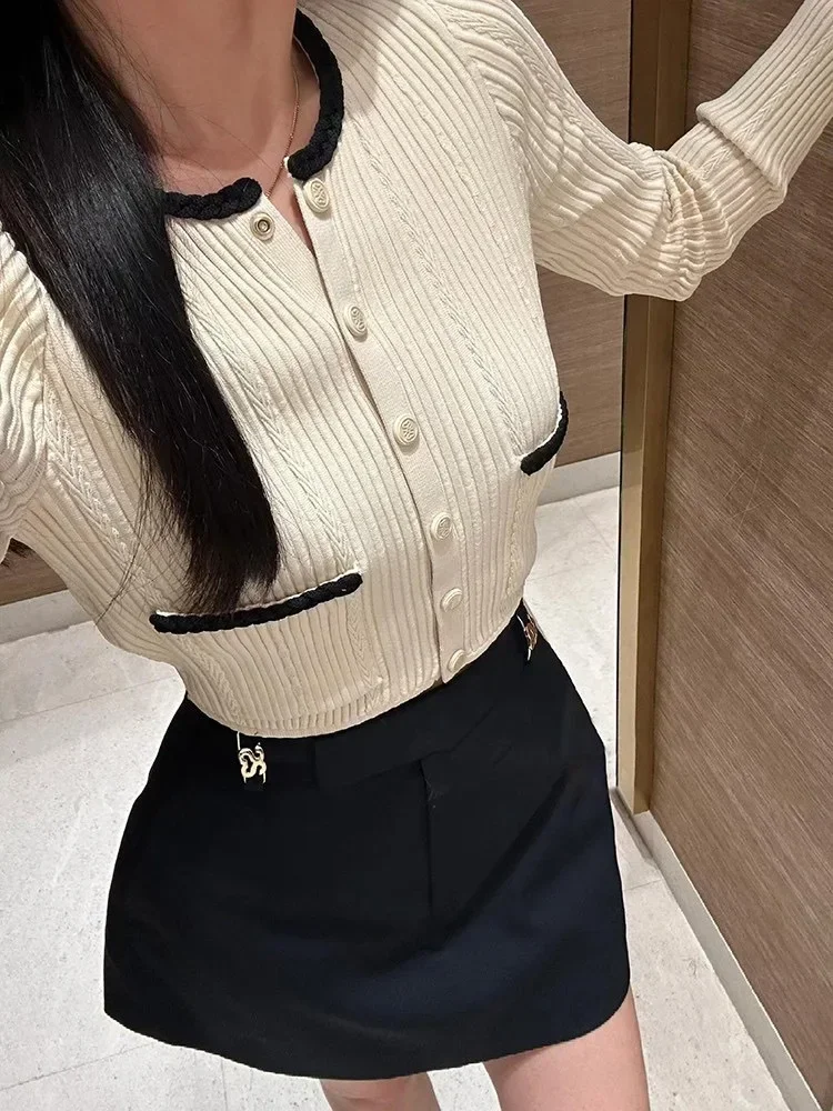 

Autumn New Fashion Contrast Color Sweater Cardigan 2024 Women Elegant Commuting Single Breasted Short Knit Jacket Ladies