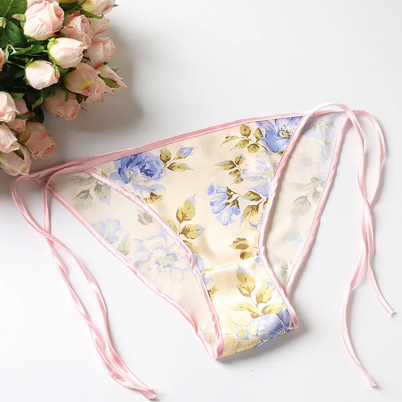 3pcs/lot Mid waist mulberry silk female panties female pure silk trigonometric panties lacing female panties