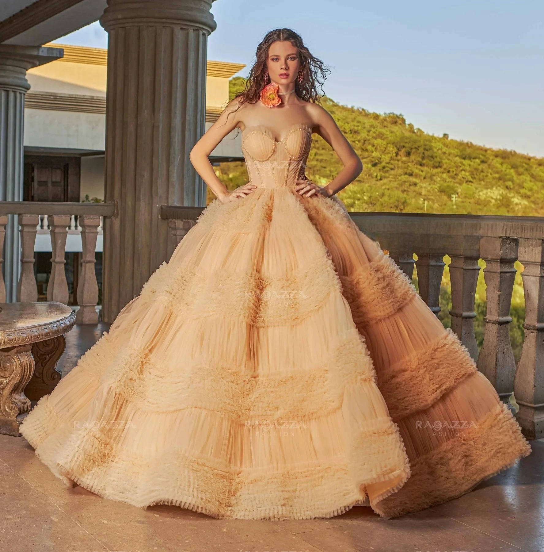 

Champagne Charro Quinceanera Dresses Ball Gown Sweetheart Tulle Ruffled Mexican Sweet 16 Dresses 15 Anos