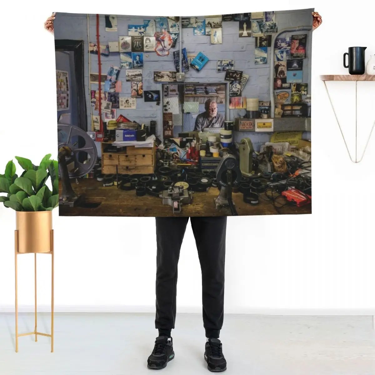 Rio Cinema projection booth Throw Blanket Kid'S Custom Thermal Cute Plaid Hairys Sofa Quilt Blankets