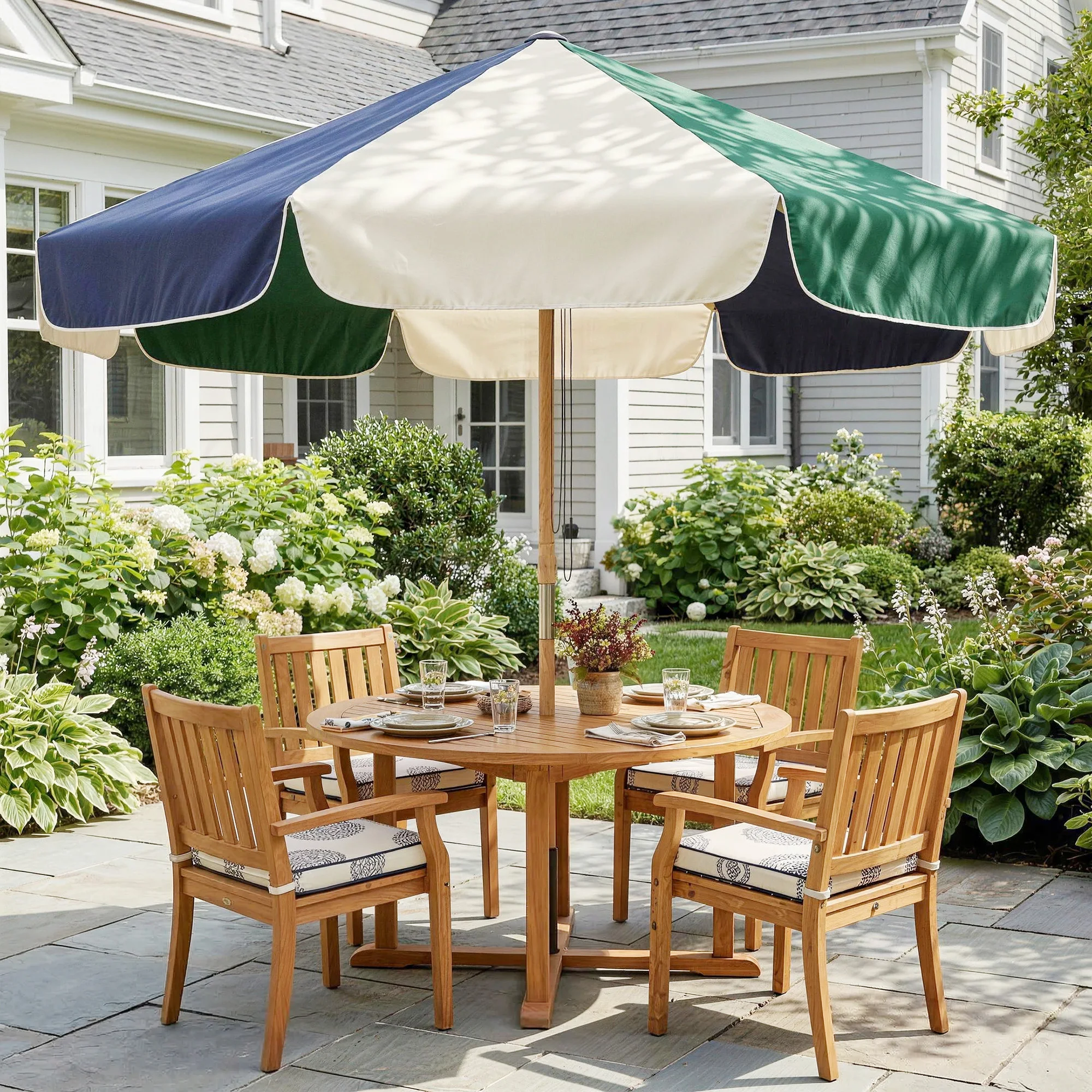 Parasol de terrasse extérieur Outsunny, Ø2,3 m, parasol de jardin avec structure effet bois, poulie avec corde, auvent bicolore, UPF30+, parasol pour plage, patio, terrasse, vert foncé
