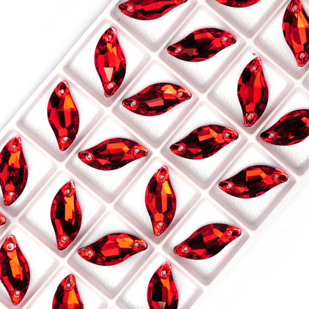 YANRUO 3254 Leaf Siam Red Glass Sew on Stones Art and Crafts Rhinestones Flatback Gemstones