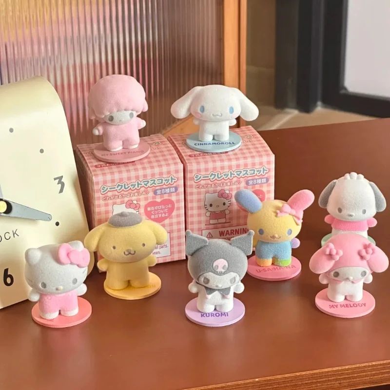 

Hot Selling Sanrio Characters Mini Blind Box Kawaii Flocked Kitty Kuromi Magnetic Doll Desktop Decor Collectible Cute Girl Gift