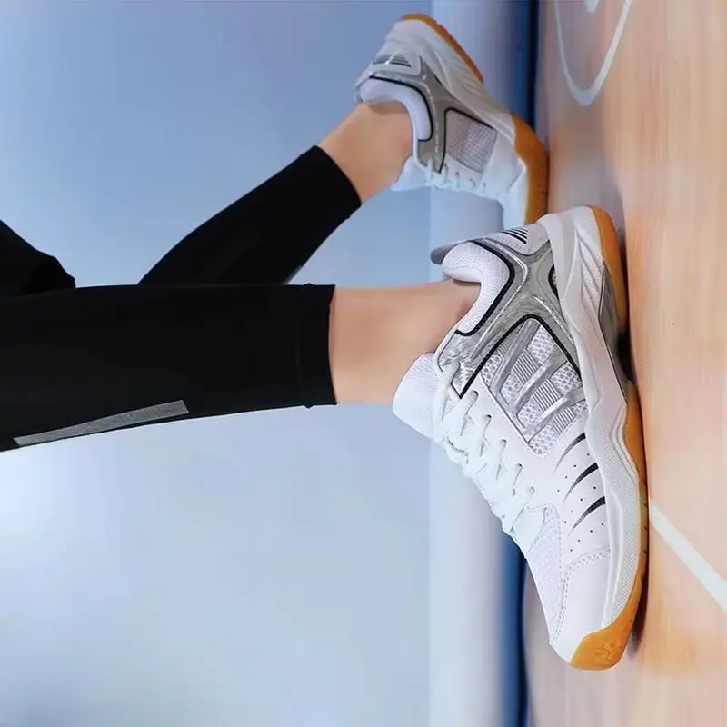 

Classic Brand Comfortable Breath Badminton Trainers Sport Shoe Top Quality Anti Slip Table Tennis Shoe Unisex Indoor Court Shoe